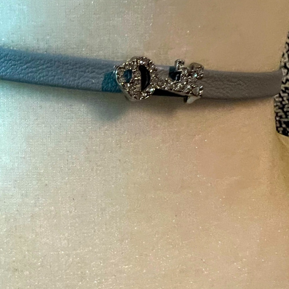 Gray Choker Rhinestone Key Necklace Express - Picture 3 of 9